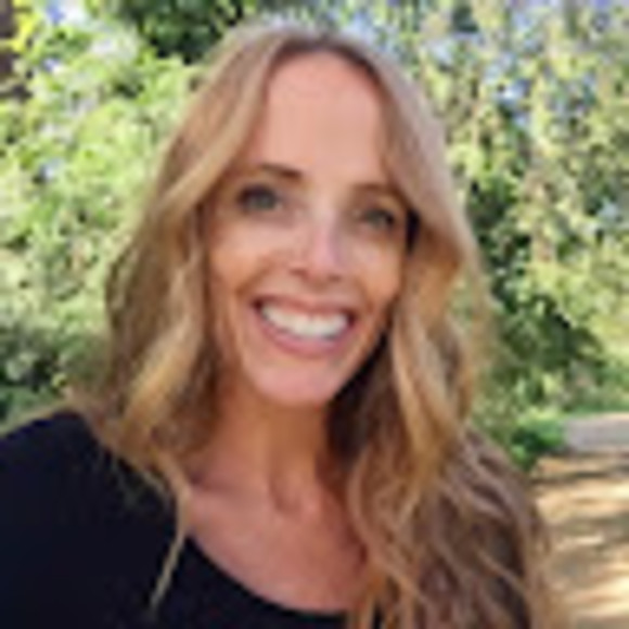 Meet your Posher, Rebecca - Picture 1 of 1